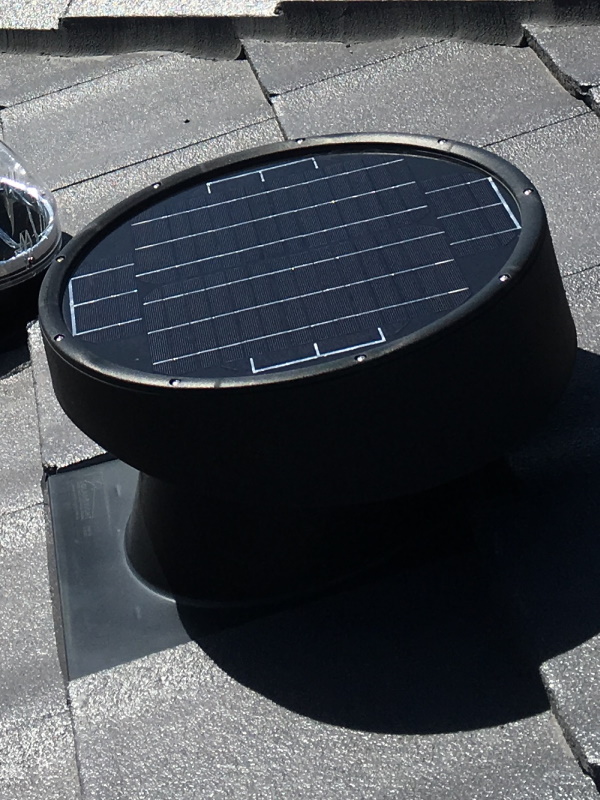 MaxBreeze MB20 Solar Roof Fan